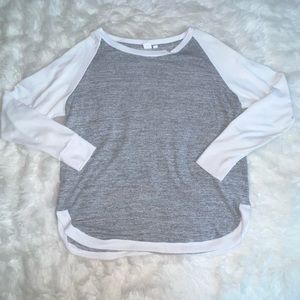 Gap Gray and White Long Sleeve
